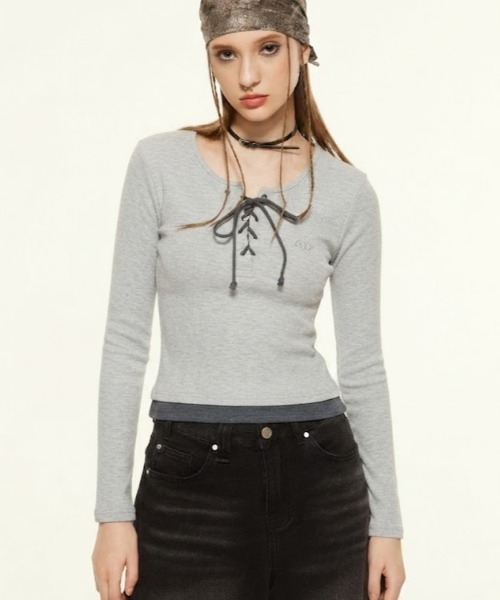 SHEPP(シープ)の「ワッフルレースアップワンポイント刺繍レイヤードロンT(Tシャツ/カットソー・レディース・ブラック/ホワイト・S/M)」の4枚目の写真