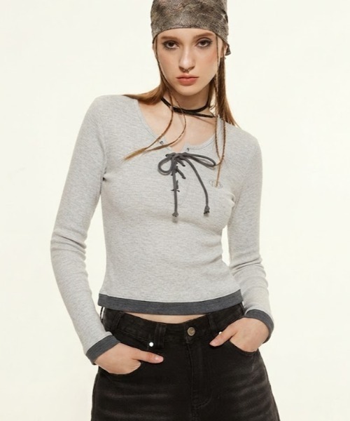 SHEPP(シープ)の「ワッフルレースアップワンポイント刺繍レイヤードロンT(Tシャツ/カットソー・レディース・ブラック/ホワイト・S/M)」の5枚目の写真