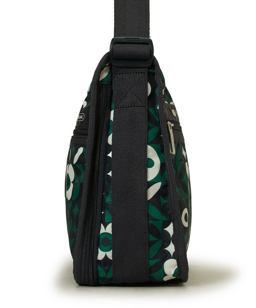 LeSportsac(レスポートサック)の「DELUXE EVERYDAY BAG ボタニックタイル(ショルダーバッグ・レディース・グリーン・FREE)」の5枚目の写真
