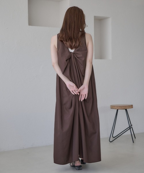 raffime(ラフィミー)の「【Raffime】バックデザインアメスリワンピース(ワンピース・レディース・ホワイト系その他/ダークブラウン・フリー)」の6枚目の写真