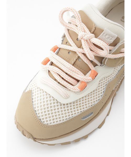 UGG(アグ)の「【UGG】1175118-SRPF W RETROFI LOW SPRING(スニーカー・レディース・ベージュ・23.5/25.5/24.5/25)」の5枚目の写真