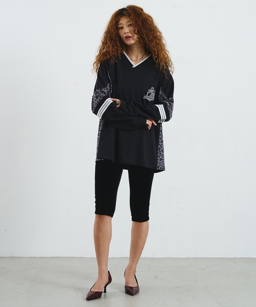 ROSE BUD(ローズバッド)の「OKIRAKU×ROSEBUD/LEOPARD PANEL FOOTBALL TOP(Tシャツ/カットソー・レディース・ブラック/オフホワイト・ONE SIZE)」の3枚目の写真