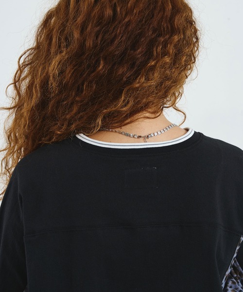 ROSE BUD(ローズバッド)の「OKIRAKU×ROSEBUD/LEOPARD PANEL FOOTBALL TOP(Tシャツ/カットソー・レディース・ブラック/オフホワイト・ONE SIZE)」の11枚目の写真
