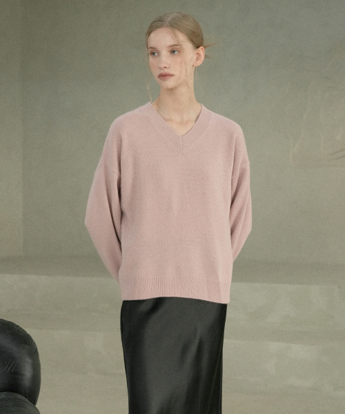 VLETI（ブレッティ）の「Merino Wool 100% V-neck Knit (pink)（ニット/セーター・レディース・ピンク・FREE）」の2枚目の写真