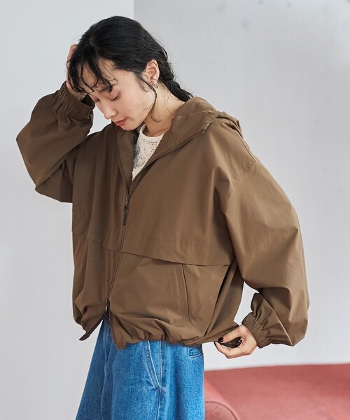 coen(コーエン)の「【撥水/ストレッチ/UVカット】C.mt パッカブルマウンテンパーカー(マウンテンパーカー・レディース・オフホワイト/ブラウン/オリーブ/ブラック・L/M)」の21枚目の写真
