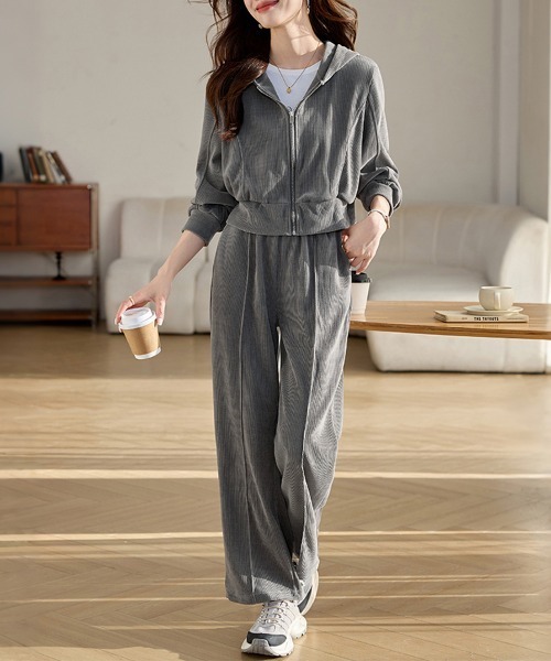 ONEP STAR(ワンピスター)の「リラックスジップパーカー&パンツセットアップ(セットアップ・レディース・グレー・MEDIUM/LARGE/X-LARGE)」の3枚目の写真
