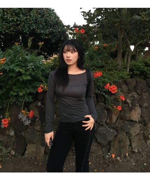 ZIZEMUSEUM(ジゼミュージアム)の「ボートネックシアーロングスリーブ(チャコール)(Tシャツ/カットソー・レディース・その他・MEDIUM/SMALL)」の6枚目の写真