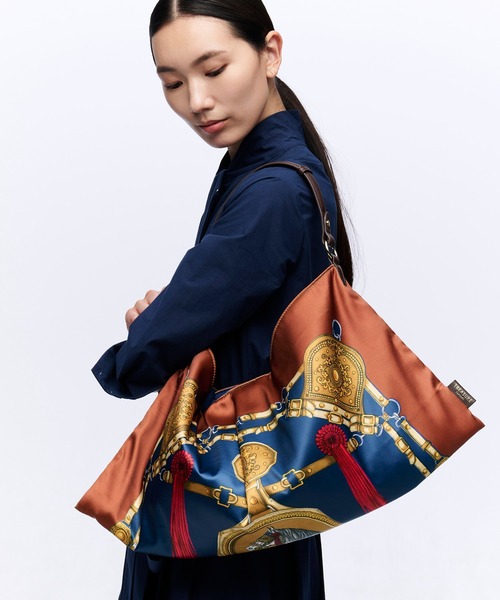 TREASURE TOPKAPI(トレジャートプカピ)の「【TREASURE TOPKAPI】マイルドサテン パフティング ワンショルダーバッグ(ショルダーバッグ・レディース・キャメル/オレンジ/ブラック・FREE)」の4枚目の写真