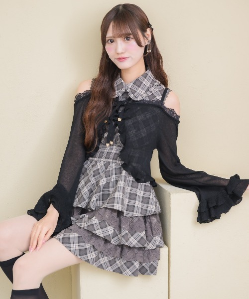 couture BY ROJITA(クチュールバイロジータ)の「オフショルカーディガンセットワンピース(ワンピース・レディース・ブラック/ピンク/ホワイト・FREE)」の6枚目の写真