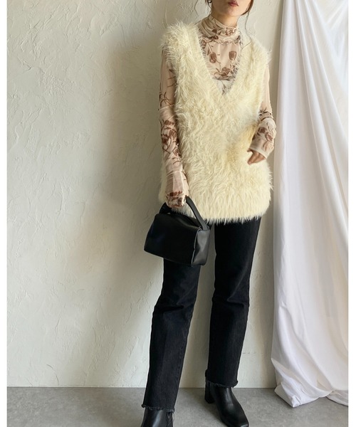 She's Closet（シーズクローゼット）の「プチハイネック 長袖 花柄シアートップスス（Tシャツ/カットソー・レディース・ネイビー/ブラック/アイボリー・FREE）」の13枚目の写真