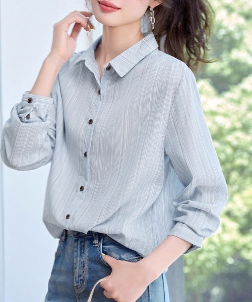 ReRe(リリ)の「ストライプ柄ベーシック長袖シャツ(シャツ/ブラウス・レディース・ライトブルー・MEDIUM/X-LARGE/LARGE)」の1枚目の写真