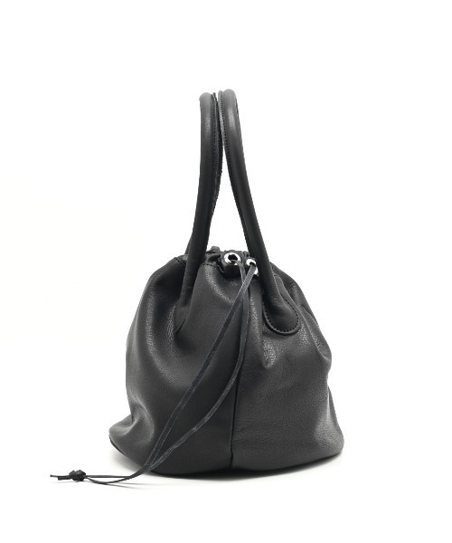 blancle(ブランクレ)の「【blancle】bc1396 L.LEATHER TUBE DRUM BAG(トートバッグ・レディース・グレイッシュベージュ/ネイビー/ブラック/ブラウン・FREE)」の8枚目の写真