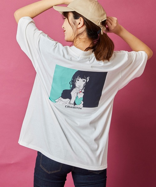 unrelaxing（アンリラクシング）の「ヴィンテージライク 古着風 綿100％ピグメント加工TプリントTシャツ（Tシャツ/カットソー・メンズ・ホワイト/ブラック/ネイビー/ブラウン/レッド/グレー/ブルー/チャコールグレー/ピンク/オレンジ/ベージュ/インディゴブルー/カーキ/チャコール/ライトブルー/ライトグリーン/ライム/ワイン/パープル/ブルー系その他2/ピンク系その他2/グレー系その他2/レッド系その他2/ブラック系その他2/ホワイト系その他2/ブラック系その他/レッド系その他3/ブルー系その他4/ピンク系その他4/グレー系その他/グレー系その他3/ブラック系その他4/ホワイト系その他3/グレー系その他4/ホワイト系その他/レッド系その他/ピンク系その他3/レッド系その他4/ブルー系その他3/ブルー系その他/ピンク系その他/ブラック系その他3/ホワイト系その他4/その他3/その他2/その他1/ブルー系その他6/パープル系その他2/パープル系その他3/レッド系その他5/ブルー系その他5/ベージュ系その他3/ベージュ系その他4/パープル系その他4/ベージュ系その他2/ベージュ系その他/パープル系その他/グリーン系その他/グリーン系その他2/グリーン系その他3/グリーン系その他4/その他7/その他6/その他5/その他4/ブラック×ブラック/ブラック系その他7/スカイブルー/ホワイト×レッド/クリアブラウン/ウィート/LT.Blue/タン/ホワイト×グレー/オートミール/ブラック系その他6/アッシュブラウン/クリアブルー/レディッシュグレー/ライトブラック/アクア/エメラルド/ダークインディゴブルー/ホワイト×エメラルドグリーン/サックスブルー/ホワイト×ブラック/アッシュグレー/クリアグリーン/ブルーグラス/ブラック×レッド/ホワイト×グリーン/ブラックミックス/クリアブラック/ブラック×ブルー/ライトグレー/ライトブラウン/スモークピンク/ブラック系その他5/ダークブラック/ブラック×グリーン/ライトベージュ/ミント/ピンク系その他5/ダークブルー/シルバーグレー/モカ/スミクロ/ピンクベージュ/ブラック×ホワイト/セージグリーン/グリーン/ブルー系その他7/ブラウン系5/ブラウン系4/ブラウン系3/ブラウン系2/ブラウン系1/ブラウン系/ベージュ系6/ベージュ系5/ベージュ系4/ベージュ系3/ベージュ系2/ベージュ系1/ベージュ系/ブラウン系9/ブラウン系8/ブラウン系7/ブラウン系6/その他20/その他19/その他18/その他17/その他16/その他11/その他10/その他12/その他14/その他13/その他15/その他26/その他25/その他24/その他23/その他22/その他21/その他28/その他27/ブラック×ゴールド/ブラック系1/ブラック系3/A/その他29/ブラック系8/ブラック系5/ブラック系6/ブラック系7/ブラック×シルバー/ブラック系2/ブラック系4/ベージュ系その他6/ベージュ系その他7/ダークブラウン系2/ダークブラウン系1/ダークブラウン系3/ダークブラウン系5/ダークブラウン系4/ダークブラウン系6/ダークブラウン系7/ベージュ系8/ベージュ系7/ベージュ系9・MEDIUM/SMALL/LARGE/X-SMALL/X-LARGE/3/2）」の4枚目の写真