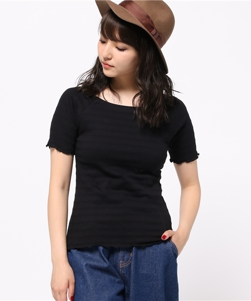MOUSSY（マウジー）の「Shirring offshoulder tops（Tシャツ/カットソー・レディース・ホワイト/ライトピンク/ブラック・FREE）」の6枚目の写真