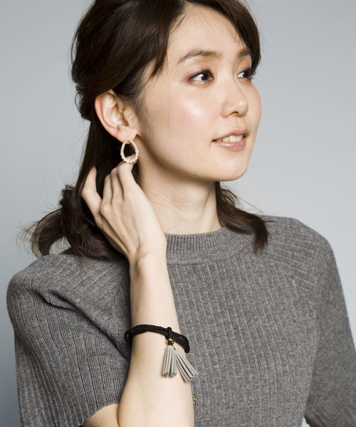 PLAIN CLOTHING（プレーンクロージング）の「タッセルブレスレット【PLAIN CLOTHING】（ブレスレット・レディース・ブラック/グレー/ブラウン・FREE）」の10枚目の写真