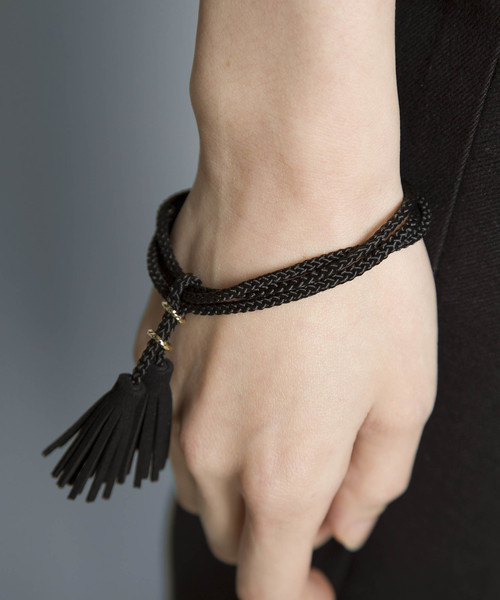 PLAIN CLOTHING（プレーンクロージング）の「タッセルブレスレット【PLAIN CLOTHING】（ブレスレット・レディース・ブラック/グレー/ブラウン・FREE）」の18枚目の写真