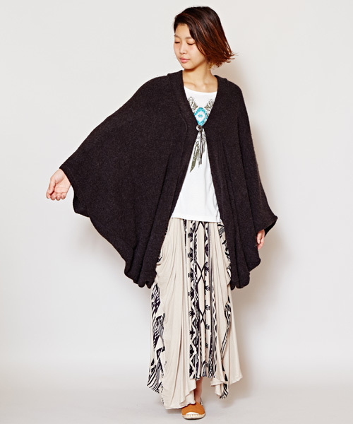 チャイハネ(チャイハネ)の「【チャイハネ】ビッグシルエットニットカーディガン(カーディガン/ボレロ・レディース・グレー/ブルー/ブラック/ベージュ/キャメル/ダークブルー・FREE)」の19枚目の写真