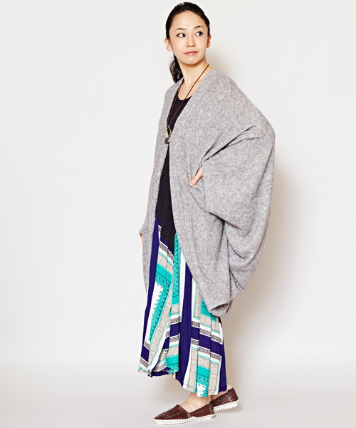 チャイハネ(チャイハネ)の「【チャイハネ】ビッグシルエットニットカーディガン(カーディガン/ボレロ・レディース・グレー/ブルー/ブラック/ベージュ/キャメル/ダークブルー・FREE)」の9枚目の写真