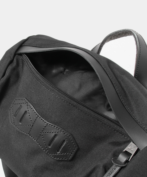 MAKAVELIC（マキャベリック）の「MAKAVELIC　DOUBLE LINE BACKPACK（バックパック/リュック・メンズ・ダークグレー/ネイビー/ブラック・FREE）」の15枚目の写真