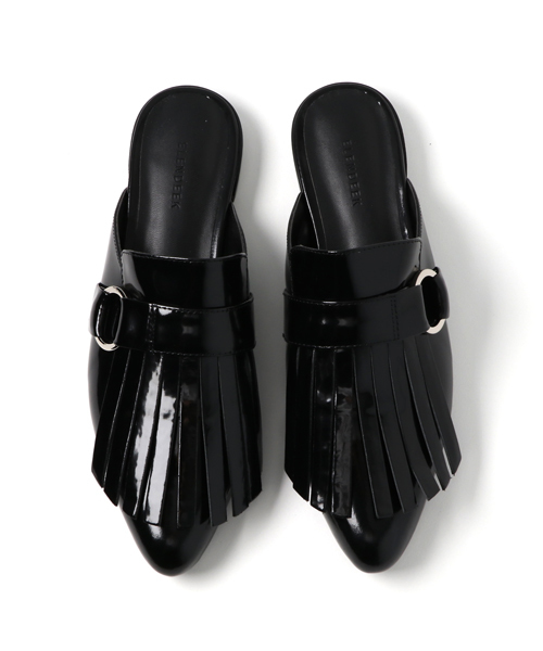 STUDIOUS（ステュディオス）の「【ELENDEEK】FRINGE SLIPPERS SHOES（スリッポン・レディース・ブラウン/ブラック・2/3）」の6枚目の写真