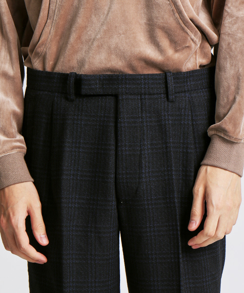 ABAHOUSE（アバハウス）の「ツイードチェックパイピングテーパード（その他パンツ・メンズ・ベージュ/ネイビー・46/48）」の6枚目の写真