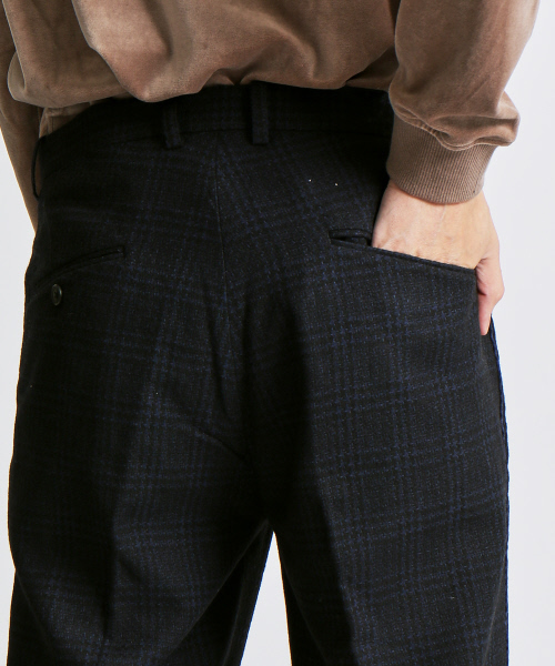 ABAHOUSE（アバハウス）の「ツイードチェックパイピングテーパード（その他パンツ・メンズ・ベージュ/ネイビー・46/48）」の8枚目の写真