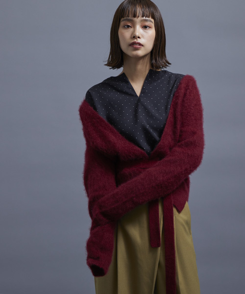 STUDIOUS（ステュディオス）の「2WAYカシミアカシュクールカーディガン（カーディガン/ボレロ・レディース・インディゴブルー/レッド/ネイビー・FREE）」の3枚目の写真