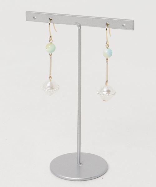 TONE SELECT GOODS(トーンセレクトグッズ)の「【Uloue】小さな土星のピアス(ピアス(両耳用)・レディース・グリーン系その他/パープル系その他/ピンク系その他・FREE)」の2枚目の写真