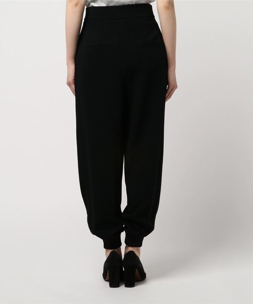 HELIOPOLE(エリオポール)の「tibi HIGHTWEISTED SHORT PLWAT PANT(その他パンツ・レディース・ブラック・2/4)」の3枚目の写真
