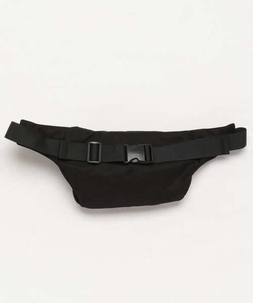 BEN DAVIS ORIGINALS(ベンデイビスオリジナルス)の「BENDAVIS EMBRO WAIST POUCH/ベンデイビス エンブロウエストポーチ(ボディバッグ/ウエストポーチ・メンズ・ブラック/ネイビー・FREE)」の3枚目の写真