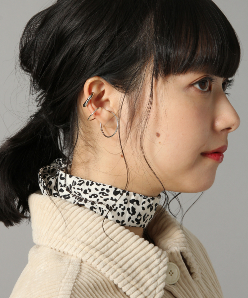 LOWRYS FARM(ローリーズファーム)の「スカーフネックレス 814430(ネックレス・レディース・ブラック/エンジ/ブラウン/オフホワイト/ブラウン系その他/ネイビー/ブラック系その他/レッド系その他/ブルー系その他・FREE)」の2枚目の写真