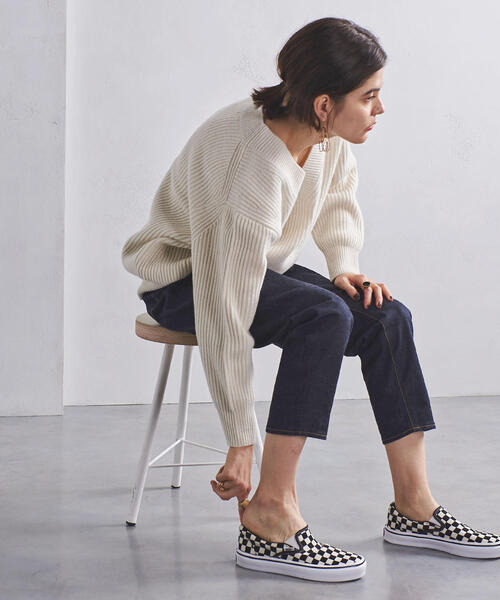 VANS(バンズ)の「<VANS(バンズ)>チェック スリッポン スニーカー(スリッポン・レディース・ブラック・5/4h/5h/6/6h)」の1枚目の写真