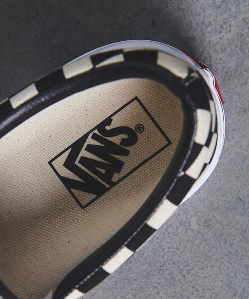VANS(バンズ)の「<VANS(バンズ)>チェック スリッポン スニーカー(スリッポン・レディース・ブラック・5/4h/5h/6/6h)」の7枚目の写真