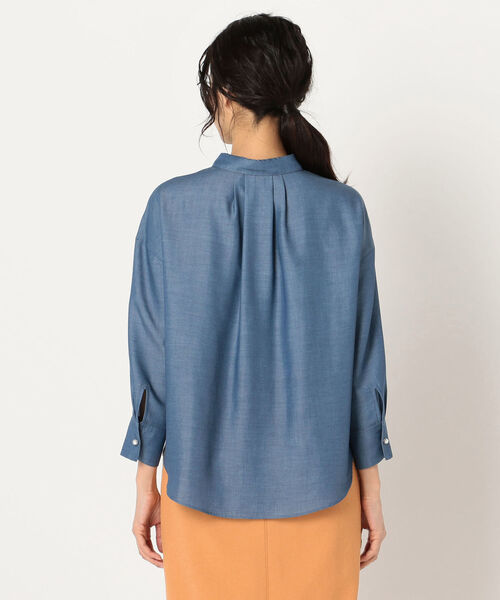 NOLLEY’S（ノーリーズ）の「パール釦テンセルデニム裾2-WAYシャツ（シャツ/ブラウス・レディース・インディゴブルー・38/36）」の13枚目の写真