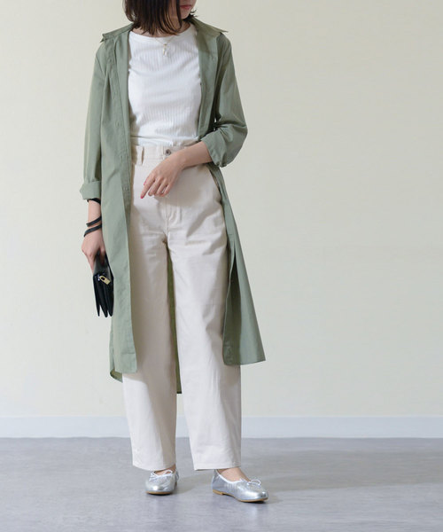 menue(メヌエ)の「履き口ギャザー やわらか バレエシューズ(バレエシューズ・レディース・ホワイト/ブラック/グレイッシュベージュ/シルバー・21.5cm/22.0cm/22.5cm/23.0cm/23.5cm/24.0cm/24.5cm/25.0cm/25.5cm/26.0cm)」の14枚目の写真