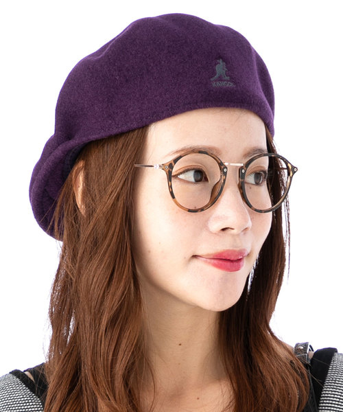 KANGOL（カンゴール）の「KANGOL HUNTING WOOL 504 カンゴール ウール ハンチング（ハンチング/ベレー帽・レディース・ブラック/ブラック×ゴールド/グレー/キャメル/ダークグレー/ダークブルー/ブラウン/ブラウン系その他/レッド系その他/レッド/サックスブルー/パープル/ホワイト/グリーン系その他/ブラウン系その他2/ピンク/ブラック×ブラック/グリーン・MEDIUM/LARGE/XX-LARGE/SMALL/X-LARGE）」の14枚目の写真