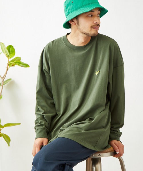 Mark Gonzales（マーク・ゴンザレス）の「Mark Gonzales/マークゴンザレス コラボ MONO-MART別注 ビッグシルエット長袖ロゴ刺繍/ピスネーム カットソー（Tシャツ/カットソー・メンズ・ホワイト/ブラック/パープル系その他/ダークベージュ/ダークグレー/ボルドー/ブラウン/オレンジ/ダークグリーン/ネイビー/ベージュ/グレー系その他/グリーン系その他/ライトピンク/グレー系その他2/ダークブラウン/アッシュブラウン/ブルー系その他/グレイッシュベージュ/グリーン系その他2/パープル系その他2/パープル系その他3/グリーン系その他3/ベージュ系その他/ブルー系その他2/ホワイト系その他/ブラック系その他/グレー系その他3/ブルー系1/グレー系その他4/ホワイト系その他2/ブラック系その他2/ブルー系/ブラウン系その他/ベージュ系その他2/ブルー系2/ブラウン系その他2・S/M/L/XL/FREE）」の22枚目の写真