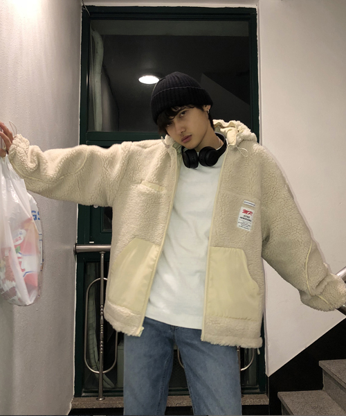 MASONPRINCE（メイソンプリンス）の「【MASONPRINCE】ビッグシルエット ナイロン切り替え ボア パーカー フードJKT MF1807（ムートンコート・メンズ・ブラック/アイボリー/カーキ・S/M/L）」の15枚目の写真