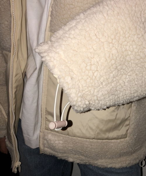 MASONPRINCE（メイソンプリンス）の「【MASONPRINCE】ビッグシルエット ナイロン切り替え ボア パーカー フードJKT MF1807（ムートンコート・メンズ・ブラック/アイボリー/カーキ・S/M/L）」の21枚目の写真