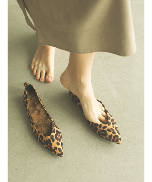 ACYM（アシーム）の「2way fur ballet shoes（バレエシューズ・レディース・ブラック/レオパード・M/L/S）」の2枚目の写真