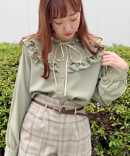 apres jour(アプレジュール)の「フリルレースリボンブラウス【ZOZOTOWN限定アイテム】(シャツ/ブラウス・レディース・ベージュ/アイボリー/ライトグリーン・フリー)」の13枚目の写真