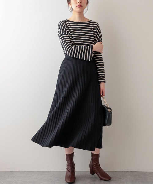 natural couture(ナチュラルクチュール)の「プリーツニットスカート(スカート・レディース・ブラック/ブラウン/モカ/グリーン/サックスブルー・FREE)」の6枚目の写真