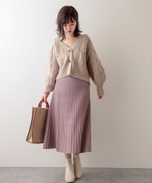 natural couture(ナチュラルクチュール)の「プリーツニットスカート(スカート・レディース・ブラック/ブラウン/モカ/グリーン/サックスブルー・FREE)」の14枚目の写真