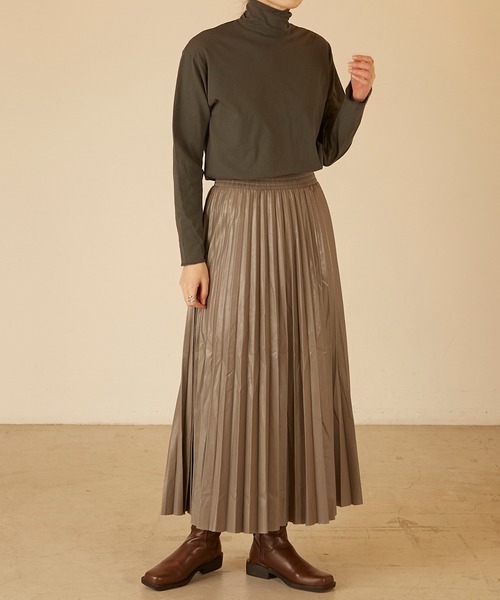 ANGIE（アンジー）の「スナップボタン付きコットンタートルネックカットソー（ロングスリーブ）（Tシャツ/カットソー・レディース・オフホワイト/ライム/ダークグレー・FREE）」の12枚目の写真