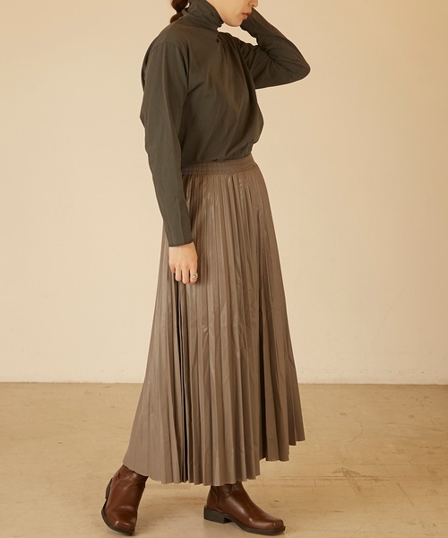 ANGIE（アンジー）の「スナップボタン付きコットンタートルネックカットソー（ロングスリーブ）（Tシャツ/カットソー・レディース・オフホワイト/ライム/ダークグレー・FREE）」の13枚目の写真