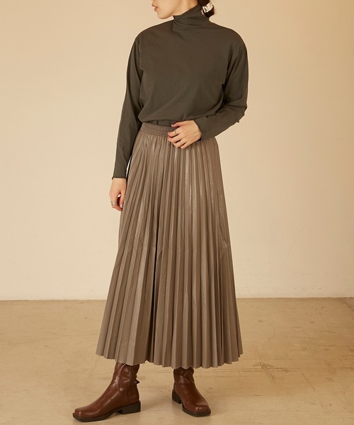 ANGIE（アンジー）の「スナップボタン付きコットンタートルネックカットソー（ロングスリーブ）（Tシャツ/カットソー・レディース・オフホワイト/ライム/ダークグレー・FREE）」の14枚目の写真