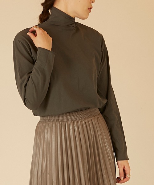 ANGIE（アンジー）の「スナップボタン付きコットンタートルネックカットソー（ロングスリーブ）（Tシャツ/カットソー・レディース・オフホワイト/ライム/ダークグレー・FREE）」の11枚目の写真