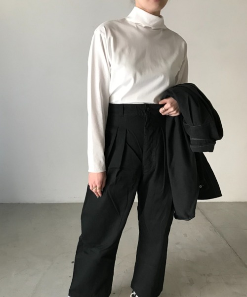 ANGIE（アンジー）の「スナップボタン付きコットンタートルネックカットソー（ロングスリーブ）（Tシャツ/カットソー・レディース・オフホワイト/ライム/ダークグレー・FREE）」の17枚目の写真