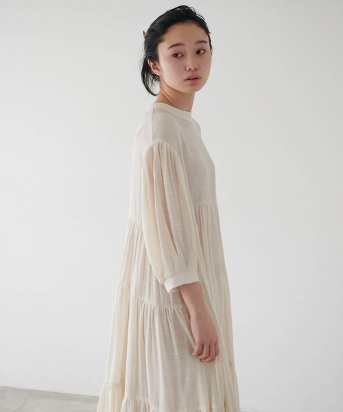 forksy.（フォルクシー）の「【forksy.】スラブガーゼ２way ボリュームスリーブ ティアードワンピース（ワンピース・レディース・ブラック/ダークブラウン/オレンジ/アイボリー/ブルーグリーン/ライトベージュ・FREE）」の16枚目の写真