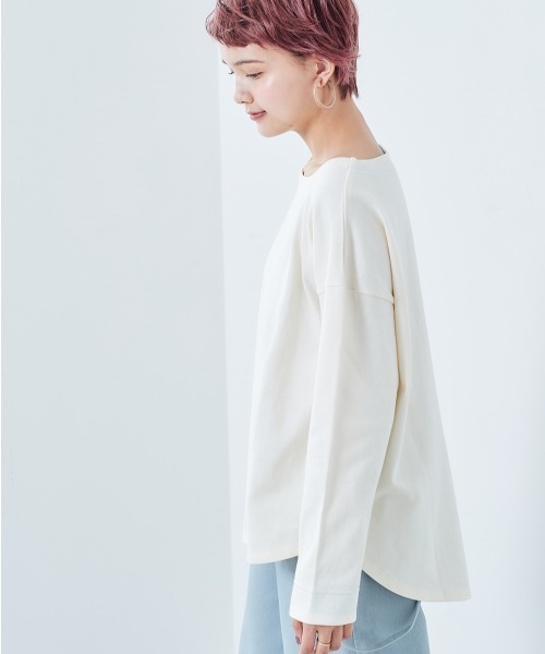 e.r.g*（イーアールジー）の「スソラウンド袖キリカエロンＴｅｅ（Tシャツ/カットソー・レディース・ミント/グレー/ベージュ系/オフホワイト/ブルー系・M）」の14枚目の写真